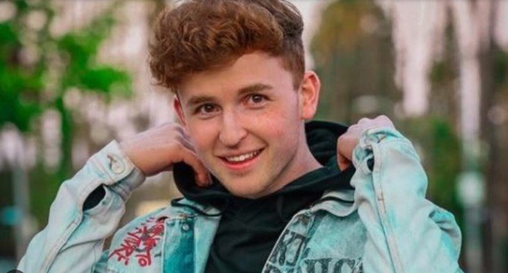 Caylus - Bio, Age, Girlfriend, Birthday, Family, Net Worth & Facts